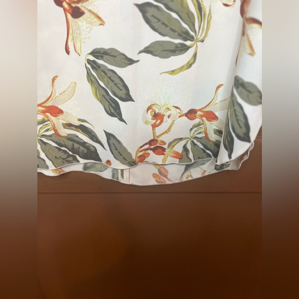 Aritzia Babaton // Weiland Sleeveless Blouse // Size XS - Picture 4 of 9